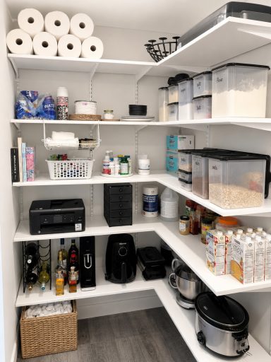 Home Organizing Decluttering & Organizing